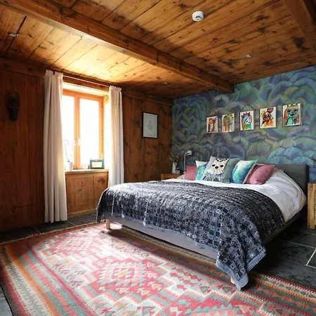 Chalet Sous Les Bois * 레우쉬